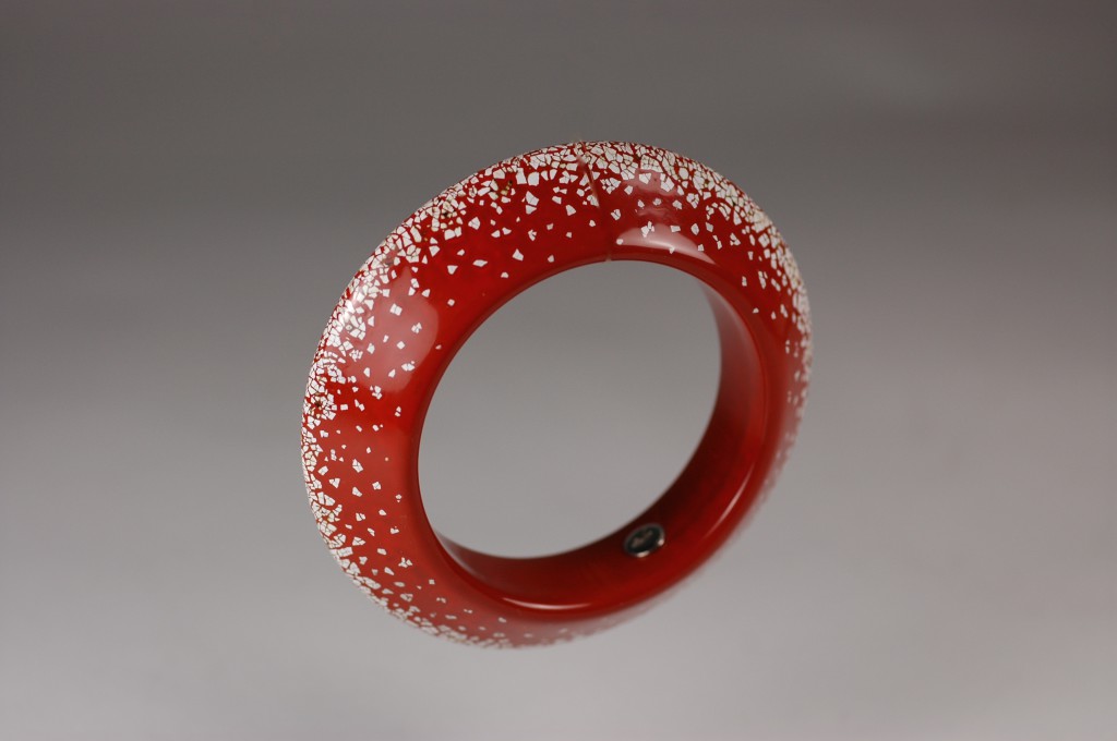 Bracelet, urushi on wood I